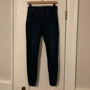 Banana Republic Ultra Dark Wash Skinny Jean - size 27